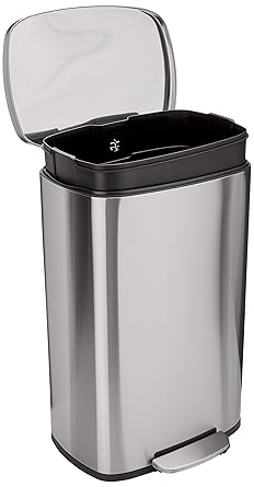 AmazonBasics 13 Gallon Rectangular Trash Can 1