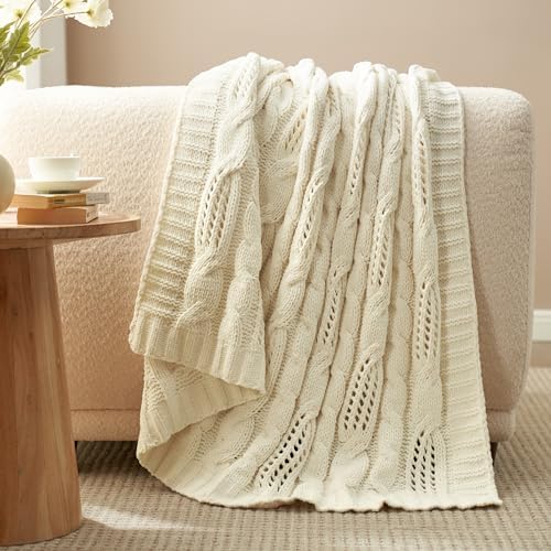 Amelie Home Chunky Knit Chenille Throw Blanket 1