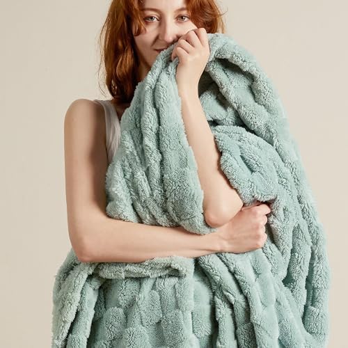 Bedsure Sage Green Fleece Blanket for Couch