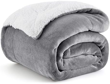 Bedsure Sherpa Fleece Throw Blanket for Couch 1