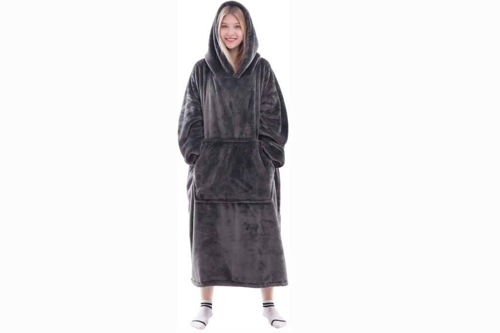 Waitu Wearable Blanket with Sleeves – Ultimate Snuggle Comfort for Cozy Days